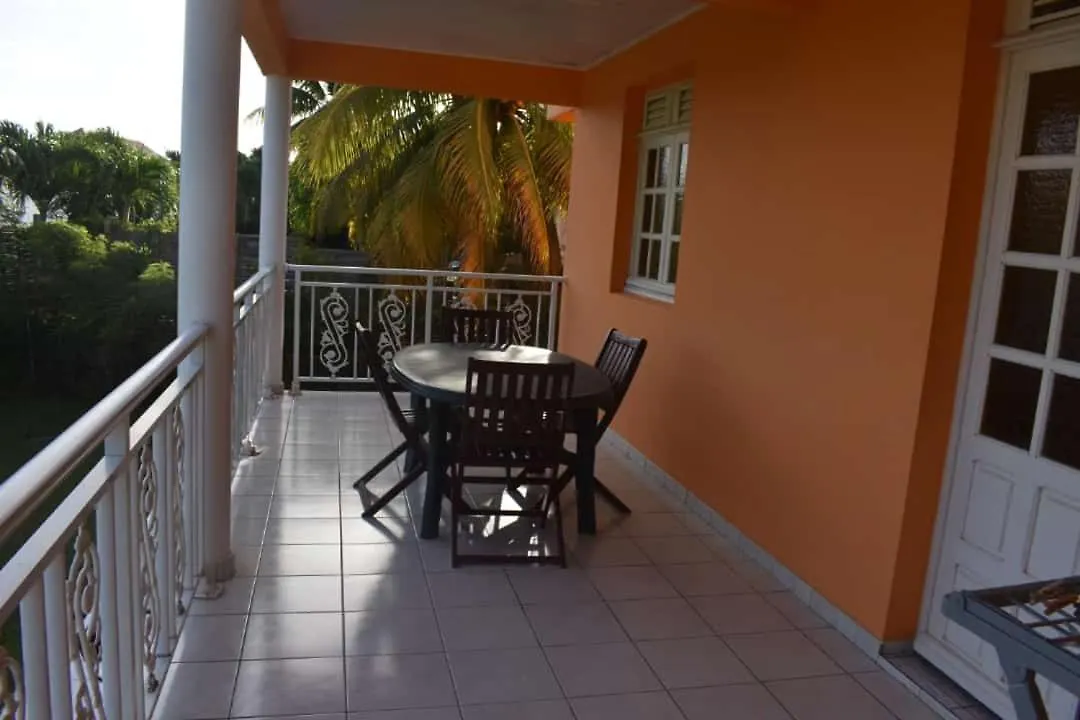 Bas De Villa Meuble Jumelee Bareto Lägenhet